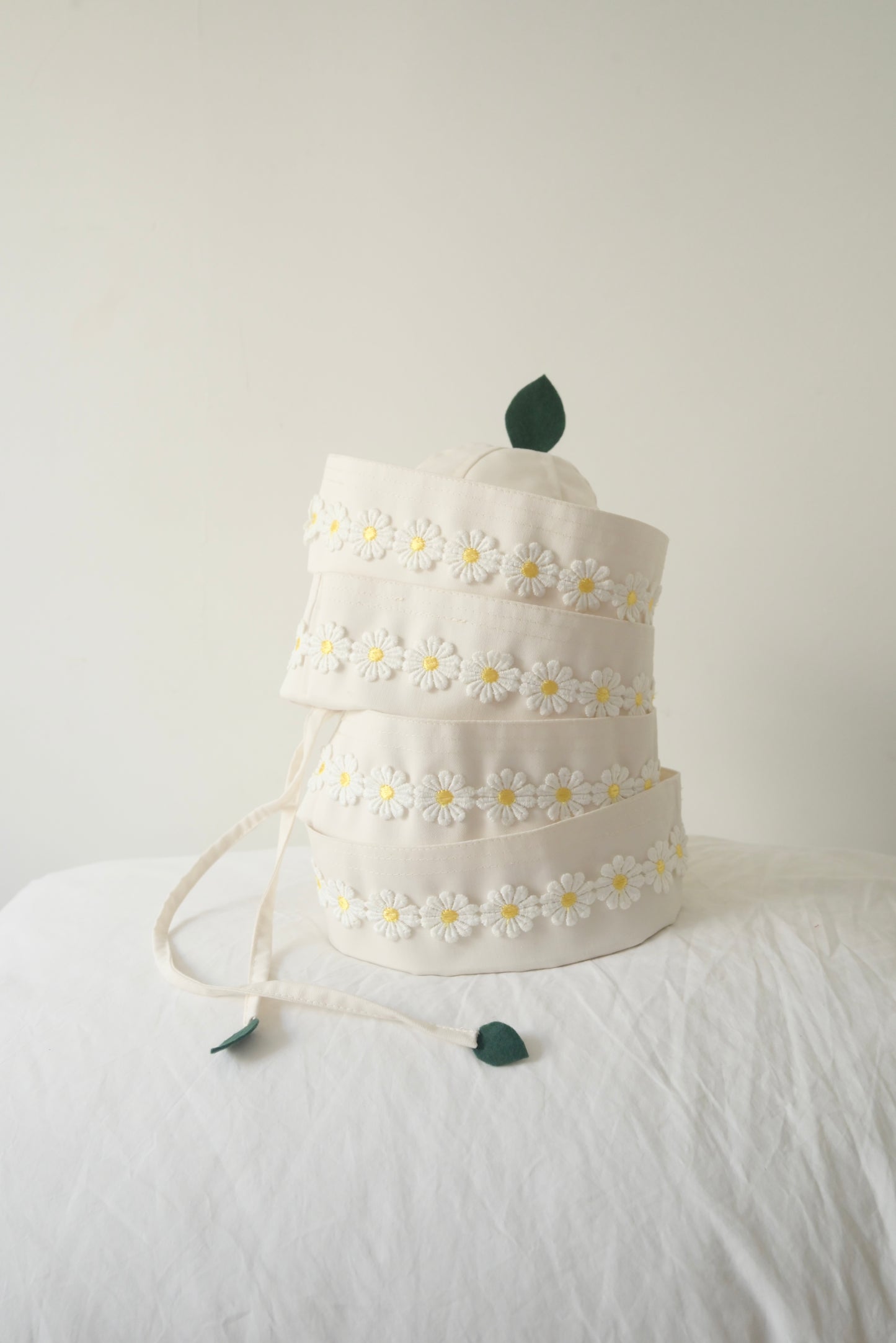 Chapeau marin Pompon Cucu X Playground blanc