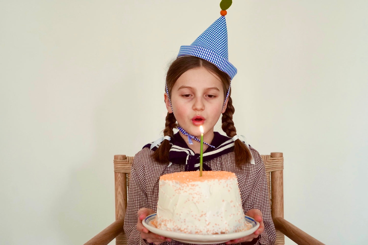 Chapeau d’anniversaire Wabi X Pompon Cucu abricot