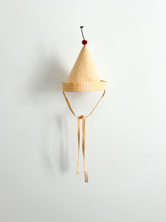 Chapeau d’anniversaire Wabi X Pompon Cucu cerise