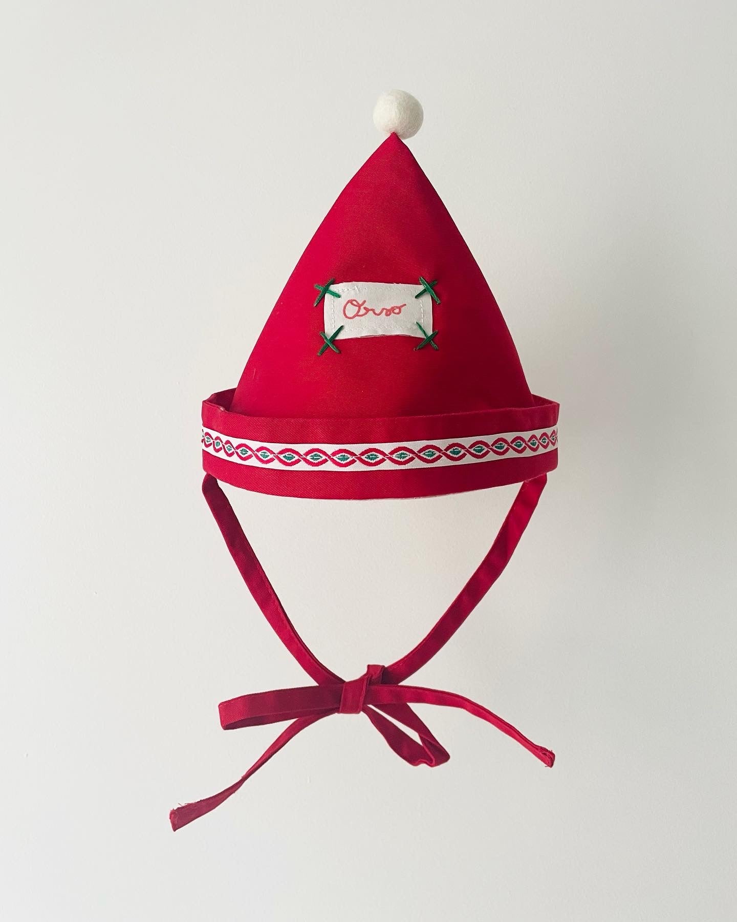 Chapeau pointu bavarois rouge